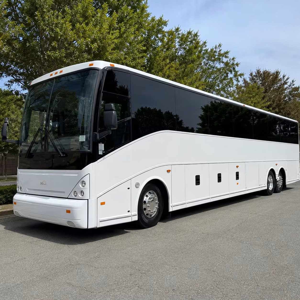 finding group airport transportation near yale scsu and downtown new haven