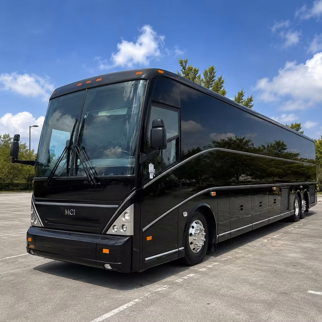 why new haven groups choose charter buses over rideshares for airport transfers